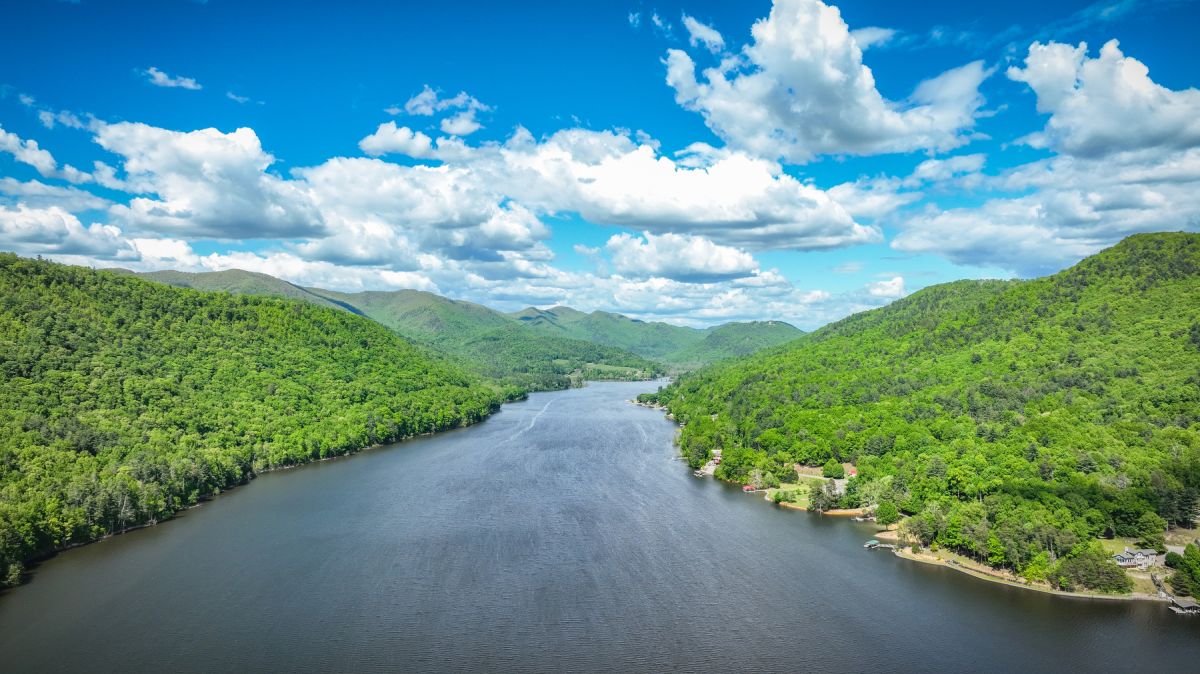 Candlewood community in Johnson County near Watauga Lake Tennessee