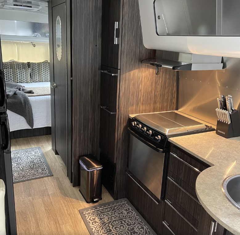 Elegant Watauga Lake Airstream